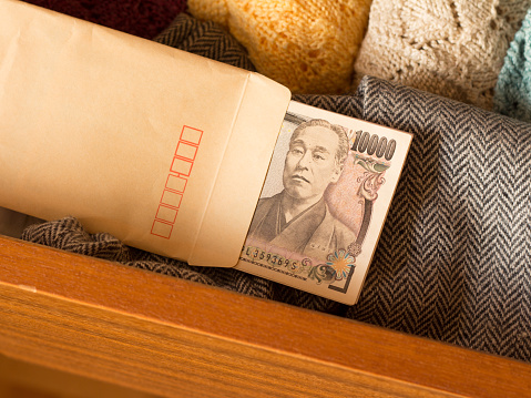 Yen Maintain Gains But Faces Momentum Hurdle, Dollar Indifferent to Weak Durable Goods