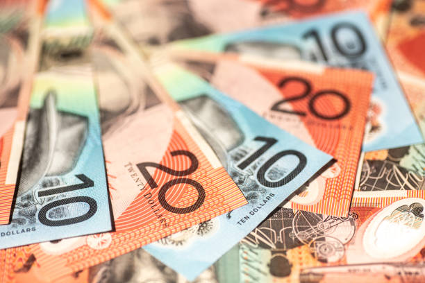 Aussie Down on Risk Sentiment and Business Confidence, Yen Also Soft