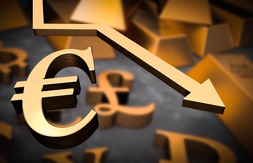 Euro Staying Pressured Under Pressure Amid Yield Volatility